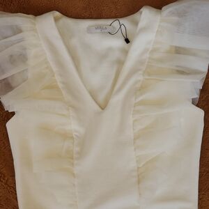Mulla Cream Ruffled Crop Top NWOT Sm.